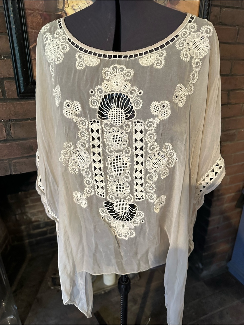 Love and Liberty sheer silk embroidered poncho top xs oversized